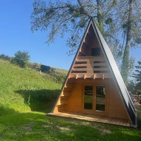 En Forme De Tipi Chalet Beaumesnil (Calvados)